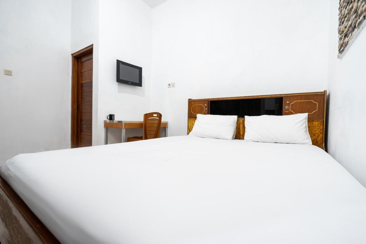 Oyo 2098 Homestay Kk Ngaglik Exterior photo