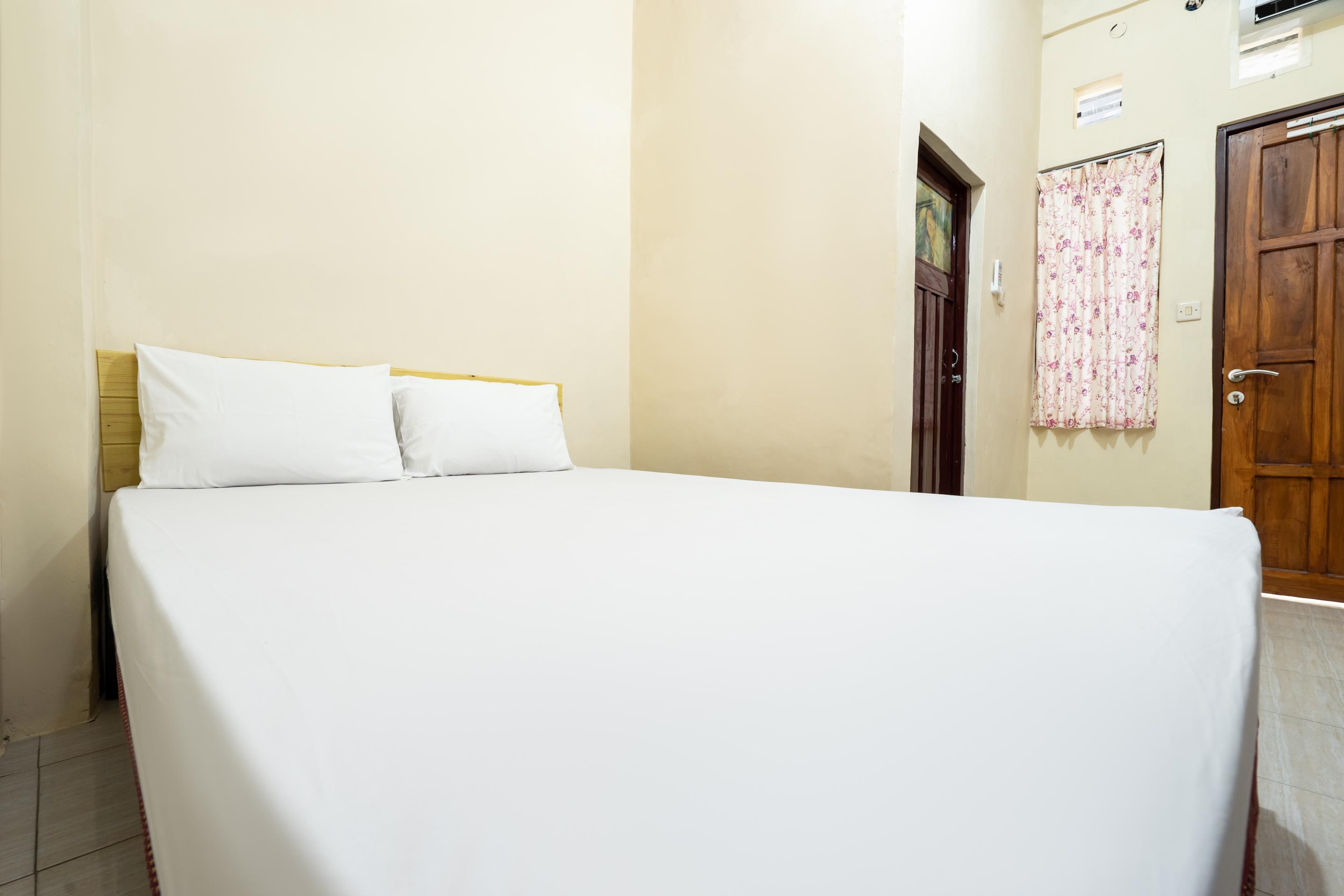 Oyo 2098 Homestay Kk Ngaglik Exterior photo