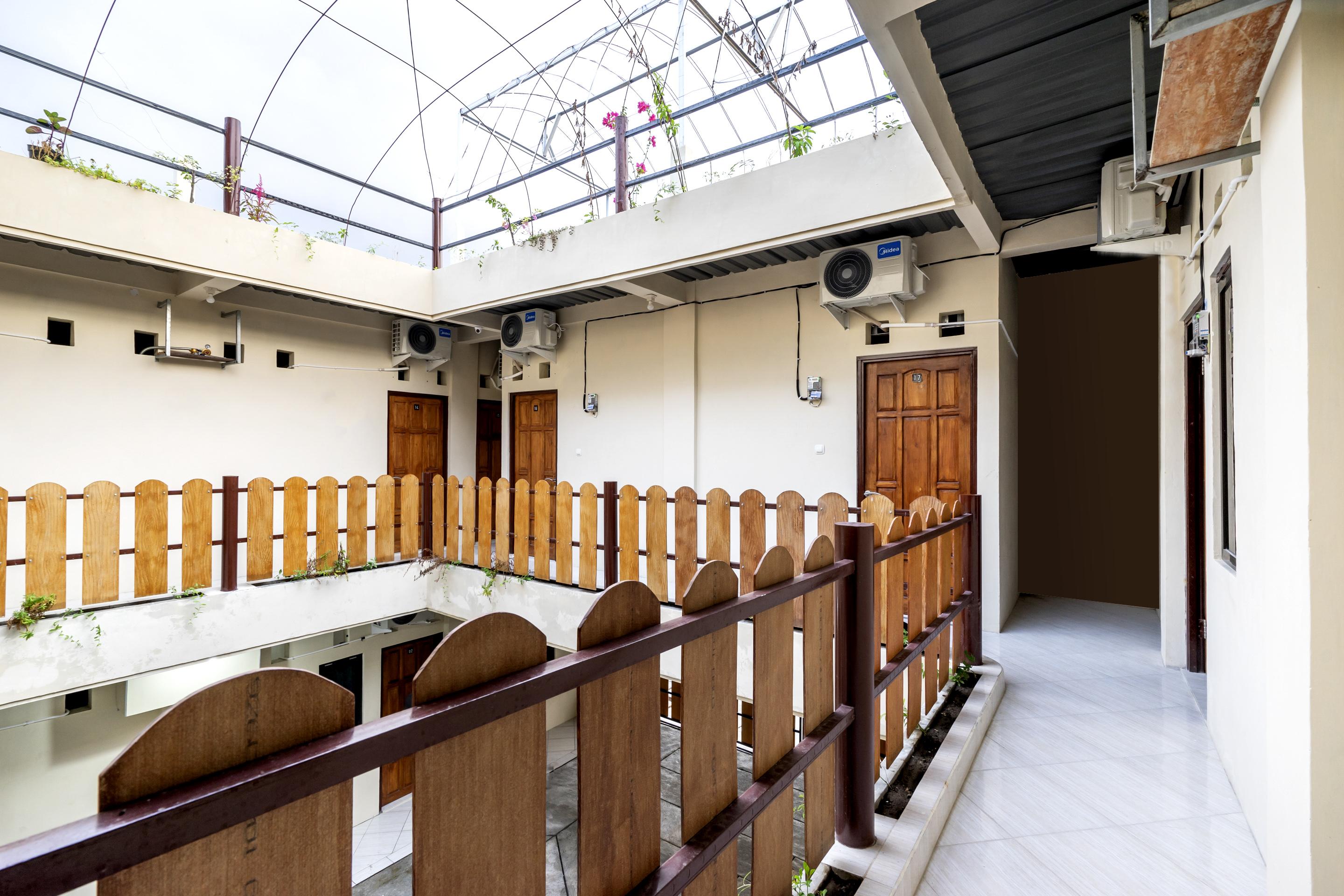 Oyo 2098 Homestay Kk Ngaglik Exterior photo