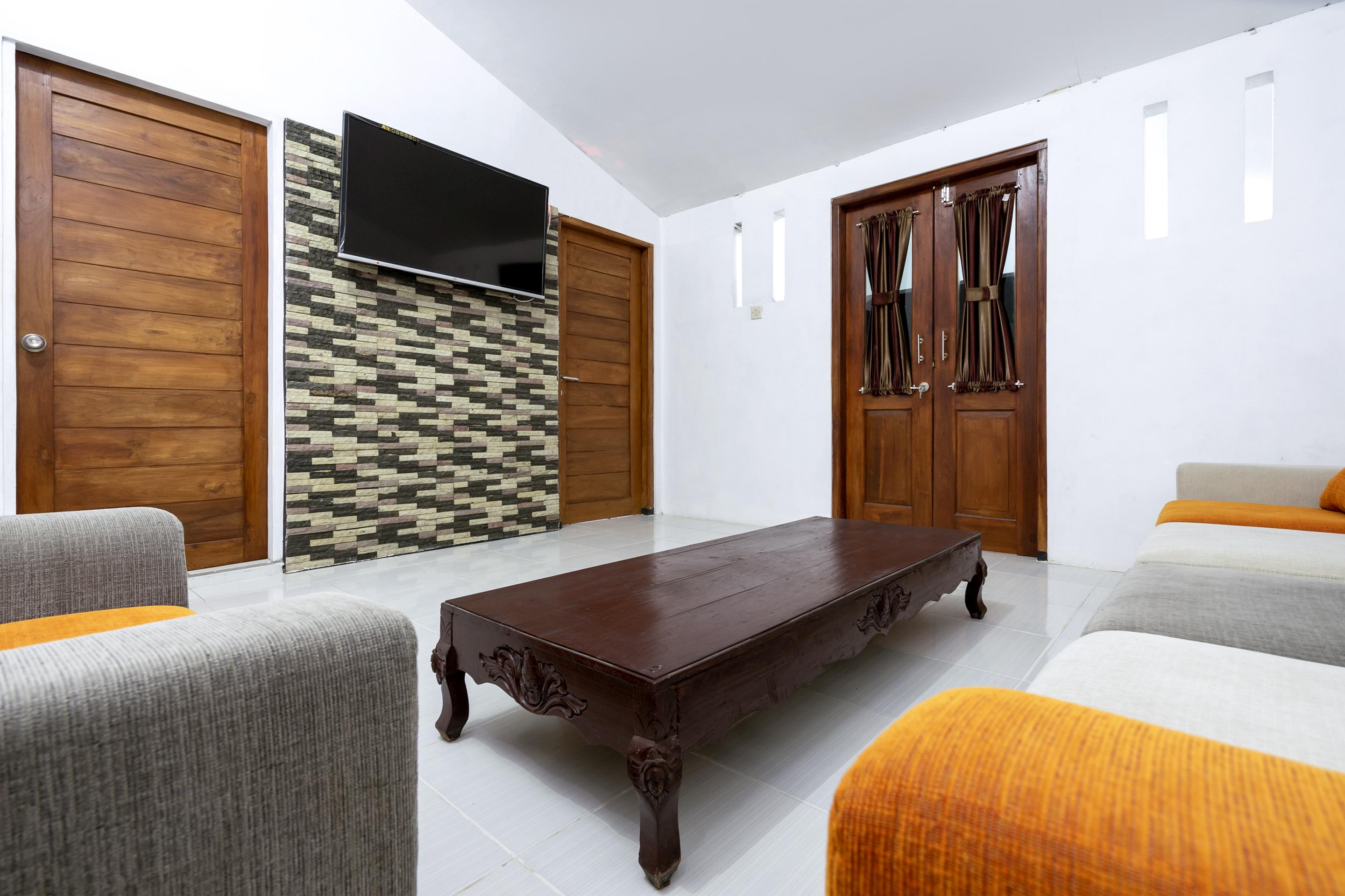 Oyo 2098 Homestay Kk Ngaglik Exterior photo